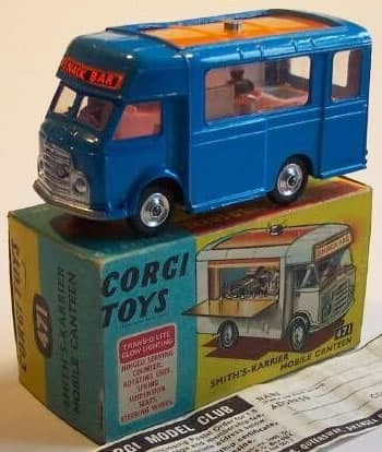 Patates Frites version of the Smith\'s Karrier Joe\'s Diner Mobile Canteen by Corgi
