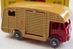 Marshall Horse Box by Matchbox Moko Lesney