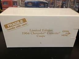 1964 Chevy CORVETTE  Limited Edition  Danbury Mint  1:24  MINT IN BOX  Pristine