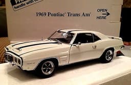 1969 PONTIAC TRANS AM by Danbury Mint 1:24 MINT IN BOX GM Muscle Car 1st T/A
