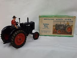 Britains farm vehicle 128F  Fordson MAJOR Tractor, rubber tyres
