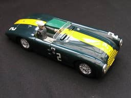 CARRERA ASTON MARTIN DB3 SLOT CAR