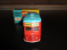 Corgi 426 Chipperfields Circus Mobile Booking Office.Mint in Near Mint Box