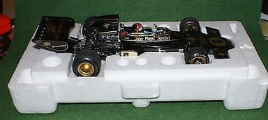Exoto Ultra Rare Signed Fitipaldi Lotus 72D Salute Italy 1972 Winner 1/18