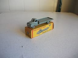 GREY "BEDFORD FLAT TRUCK " COMMERCIAL VEHICLE 066 DUBLO DINKY OO GAUGE (BOXED)