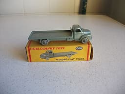 GREY "BEDFORD FLAT TRUCK " COMMERCIAL VEHICLE 066 DUBLO DINKY OO GAUGE (BOXED)