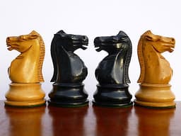 jaques of london staunton chess set -1925-37- broadbent knights original patina