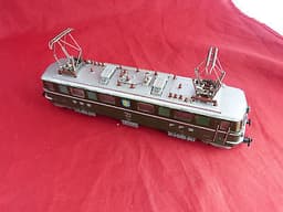 MARKLIN 3050 HO GAUGE SWISS DIECAST ELECTRIC LOCOMOTIVE – SBB CFF 11414 - BOXED