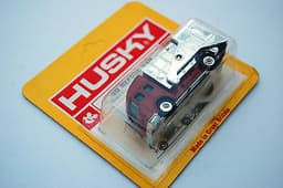 Mint HUSKY model No.25 REFUSE VAN within red & yellow blister card
