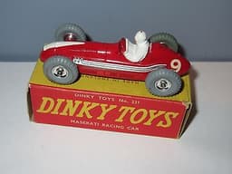 ORIGINAL VERY NEAR MINT BOXED DINKY TOYS 231 MASERATI RACING CAR