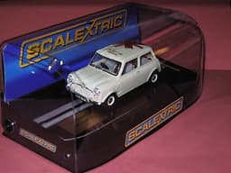 SCALEXTRIC C2980-HMC UK SLOT CAR FESTIVAL MORRIS MINI MINOR 112 OF 120
