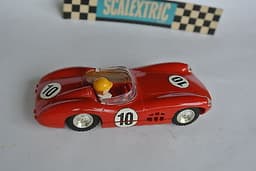 Scalextric EXELLENT \'big head\' ASTON MARTIN C57 \'61 France Slot car LOOK