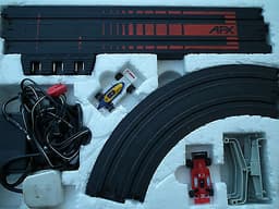 TOMY AURORA AFX FORMULA 1 DUEL SLOT CAR SET IDEAL XMAS GIFT! SIM 2 SCALEXTRIC