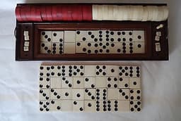 VICTORIAN ROYAL CABINET GAMES STAUNTON CHESS / BACKGAMMON COROMANDEL COMPENDIUM