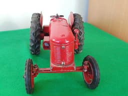 VINTAGE LARGE RED FARM TRACTOR UNKNOWN MAKER !!!!!!