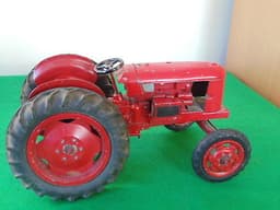 VINTAGE LARGE RED FARM TRACTOR UNKNOWN MAKER !!!!!!