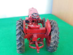 VINTAGE LARGE RED FARM TRACTOR UNKNOWN MAKER !!!!!!