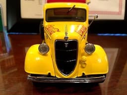 1935 Ford Model A Pickup Coca Cola Delivery Danbury Mint New in the BOX Papers