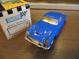 ASTON MARTIN DB4 BLUE SCALEXTRIC WITH BOX AND ALL ORIGINAL