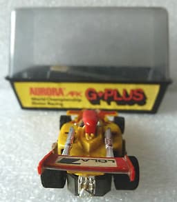 AURORA AFX LOLA T-330 HO SLOT CAR No1731