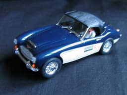 BOXED NINCO AUSTIN HEALEY3000 MK3 SOFT TOP SLOT CAR
