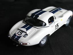 BOXED REVELL JAGUAR E TYPE ( #15 LE MANS 1963 ) SLOT CAR