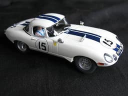 BOXED REVELL JAGUAR E TYPE ( #15 LE MANS 1963 ) SLOT CAR