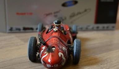 CMC Maserati 250 F DIRTY HERO by Dirk Patschkowski ; M-101 ; NEW