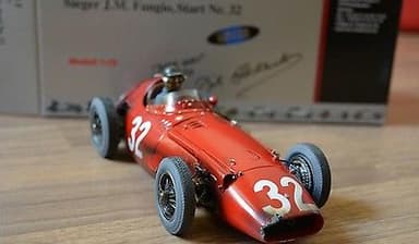 CMC Maserati 250 F DIRTY HERO by Dirk Patschkowski ; M-101 ; NEW