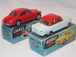 CORGI gift set 1 CAR TRANSPORTER AND 4 CARS ORIGINAL RARE COLOUR