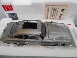 Danbury Mint 1:24 scale 1964 Aston Martin DB5 James Bond 007