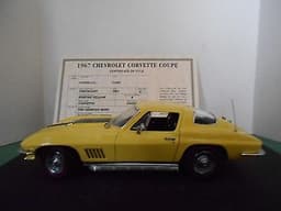Danbury Mint 1:24 scale 1967 Chevrolet Corvette 427 Coupe