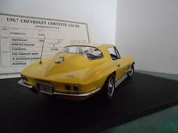Danbury Mint 1:24 scale 1967 Chevrolet Corvette 427 Coupe