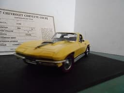 Danbury Mint 1:24 scale 1967 Chevrolet Corvette 427 Coupe