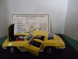 Danbury Mint 1:24 scale 1967 Chevrolet Corvette 427 Coupe