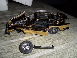 Danbury Mint Aston Martin DB5 James Bond 007 Gold Rare Item