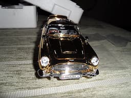 Danbury Mint Aston Martin DB5 James Bond 007 Gold Rare Item