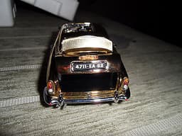 Danbury Mint Aston Martin DB5 James Bond 007 Gold Rare Item