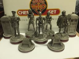 Danbury Mint Doctor Who Pewter Chess Set, Daleks, Tardis, Cybermen, K9