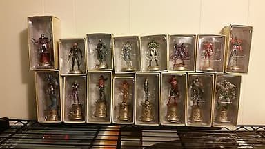 DC Chess Set  COMPLETE New 52 or Justice League Superman Batman Wonder Woman etc