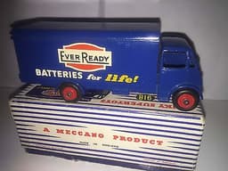 Dinky 918 Guy Van Ever Ready Diecast
