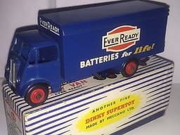 Dinky 918 Guy Van Ever Ready Diecast