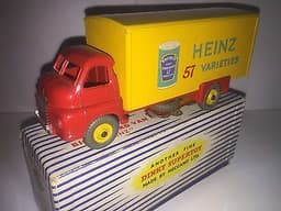Dinky 923 Heinz Bedford Van Diecast