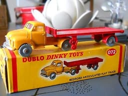 Dinky Dublo Bedford Articulated Flat Truck 072 mint boxed