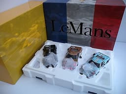 Exoto 1:18 Diecast 1966 Ford GT40 Mk II Le Mans Aficionado Deluxe Gift Set