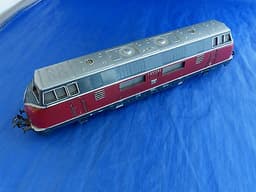 MARKLIN HO GAUGE DB DIECAST DIESEL LOCOMOTIVE V200060 (3 RAIL)