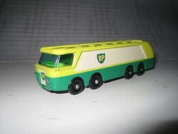 MATCHBOX TOYS.  DIECAST  "GRAND PRIX GIFT SET G4"