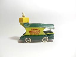 OLD FRENCH...\'\'PR\'\'...\'\'SAVON AMBRE LE CHAT\'\'...EXTREMILY RARE-UNIQUE!!!