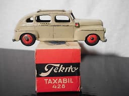 TEKNO DENMARK: FORD TAXA NO.428 IN ORIGINAL BOX. IN VERY GOOD CONDITION!