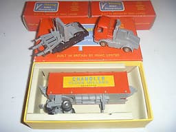 TRIANG MINIC MOTORWAYS SLOT CAR ROAD AND RAIL SET BOXED INC CHANDLERS FLOUR MILL